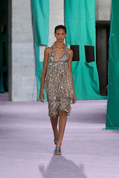 Look 28